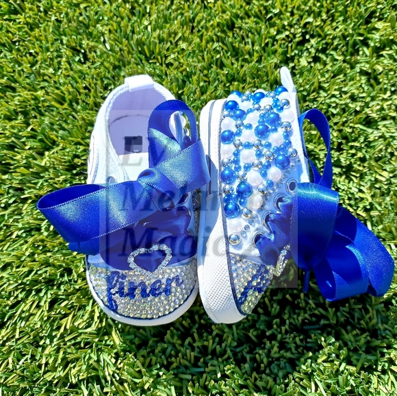 Beautiful BLUE embellished soft sole cute baby shoes with ribbon lace - Picture 3 of 5